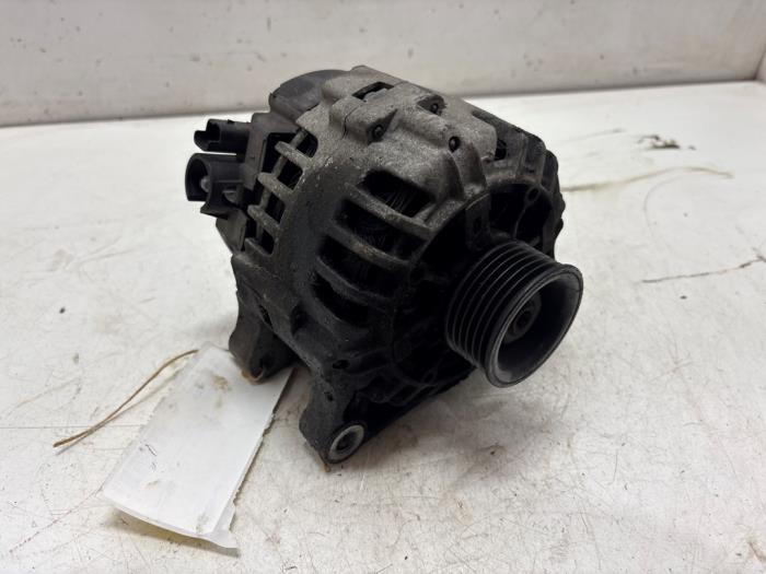 Used Dynamo Peugeot 206+ (2L/M) 1.1 XR,XS Price € 35,00 Margin scheme offered by F. van den Mosselaar autodemontage