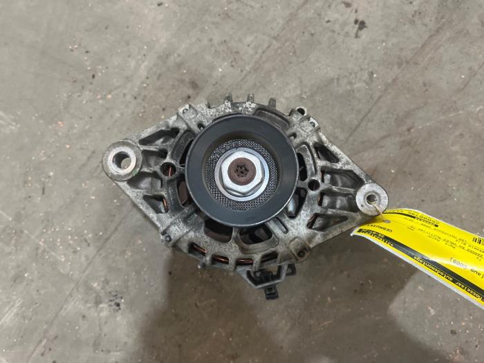 Begagnade Dynamo Hyundai i20 1.2i 16V Pris € 35,00 Marginaltabell erbjuds av F. van den Mosselaar autodemontage