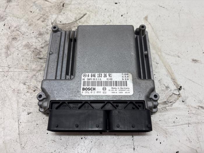 Used Engine management computer Mercedes Vito (639.6) 2.2 109 CDI 16V Price € 75,00 Margin scheme offered by F. van den Mosselaar autodemontage