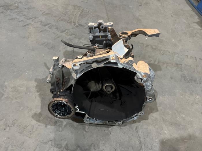 Gebrauchte Getriebe Volkswagen Golf V (1K1) 1.6 Preis € 300,00 Margenregelung angeboten von F. van den Mosselaar autodemontage