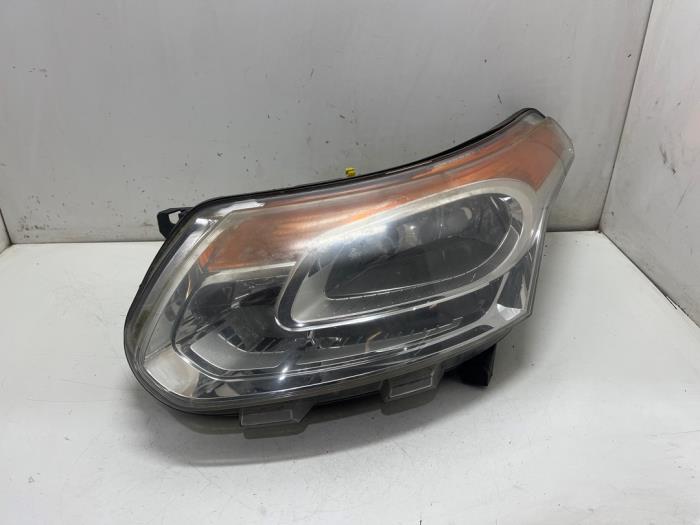 Używane Reflektor lewy Citroen C3 Picasso (SH) 1.6 16V VTI 120 Cena € 45,00 Procedura marży oferowane przez F. van den Mosselaar autodemontage