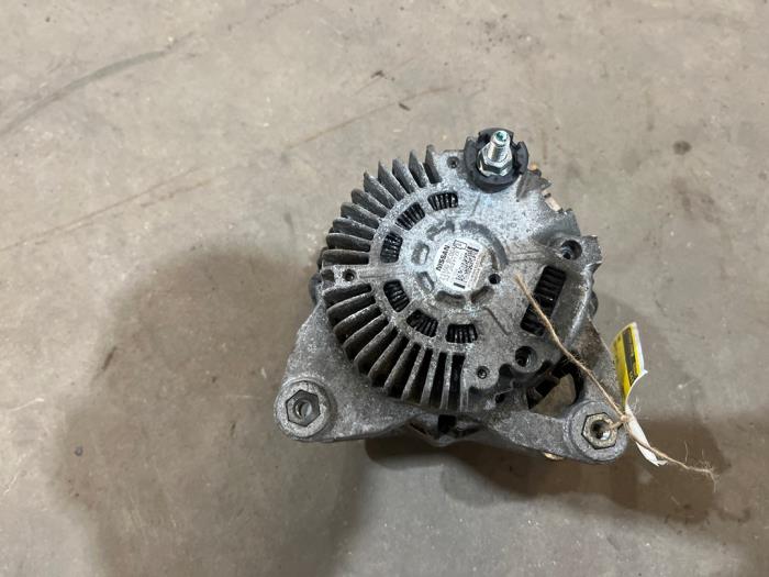 Używane Pradnica Nissan Note (E11) 1.6 16V Cena € 35,00 Procedura marży oferowane przez F. van den Mosselaar autodemontage