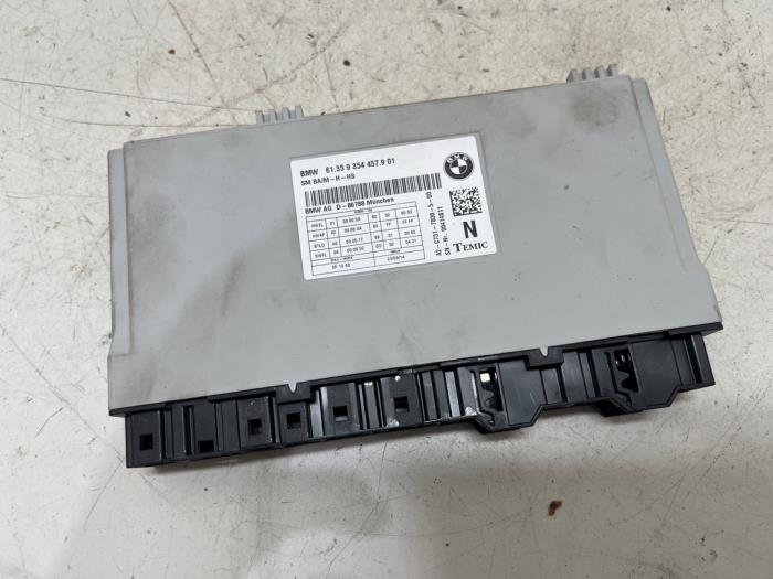 Begagnade Sätesdator BMW 3 serie Touring (F31) 318d 2.0 16V Pris € 50,00 Marginaltabell erbjuds av F. van den Mosselaar autodemontage
