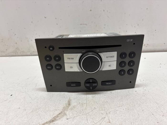 Radio/CD/DVD/GPS head unit