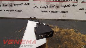 Used AUX / USB connection BMW X5 (E53) 3.0 24V Price € 17,95 Margin scheme offered by Venema Autoparts