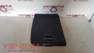 Usados Tapizado de maletero BMW X5 (E53) 3.0 24V Precio € 30,00 Norma de margen ofrecido por Venema Autoparts