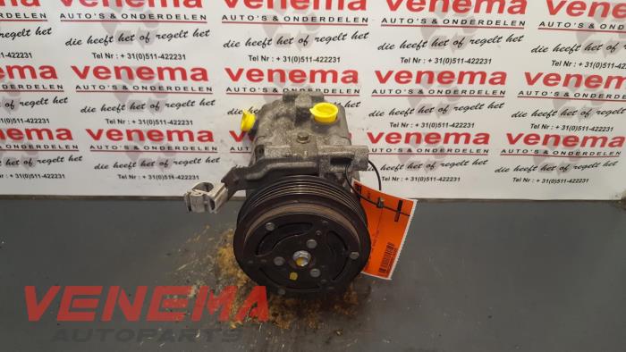 Usagé Compresseur de clim Fiat Idea (350AX) 1.4 16V Prix € 9,99 Règlement à la marge proposé par Venema Autoparts