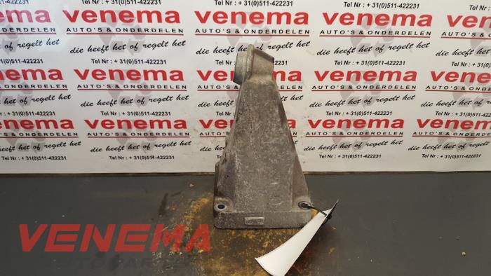 Used Engine mount Mercedes C (W203) 1.8 C-200K 16V Price € 35,00 Margin scheme offered by Venema Autoparts