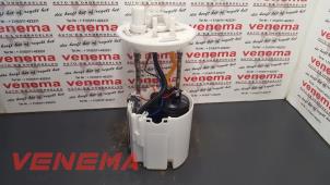 Usados Bomba eléctrica de combustible Opel Zafira Tourer (P12) 1.4 Turbo 16V EcoFLEX Precio € 125,00 Norma de margen ofrecido por Venema Autoparts