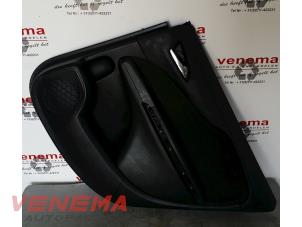 Używane Tapicerka drzwi prawych tylnych wersja 4-drzwiowa Opel Zafira Tourer (P12) 1.4 Turbo 16V EcoFLEX Cena € 60,00 Procedura marży oferowane przez Venema Autoparts