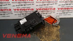 Used Voltage regulator Renault Scénic III (JZ) 1.5 dCi 110 Price € 35,00 Margin scheme offered by Venema Autoparts