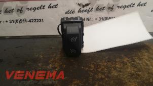 Used Switch Renault Scénic III (JZ) 1.5 dCi 110 Price € 20,00 Margin scheme offered by Venema Autoparts