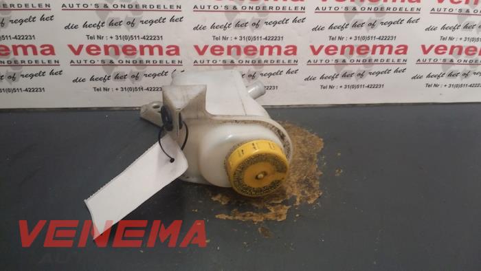 Begagnade Styrservotank Fiat Fiorino (225) 1.3 JTD 16V Multijet Pris € 19,99 Marginaltabell erbjuds av Venema Autoparts