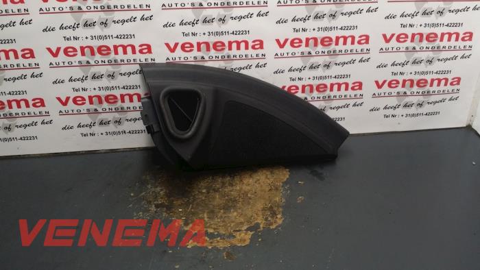Używane Glosnik Mercedes ML II (164/4JG) 3.0 ML-280 CDI 4-Matic V6 24V Cena € 19,99 Procedura marży oferowane przez Venema Autoparts