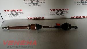 Used Front drive shaft, right Renault Captur (2R) 0.9 Energy TCE 12V Price € 123,99 Margin scheme offered by Venema Autoparts