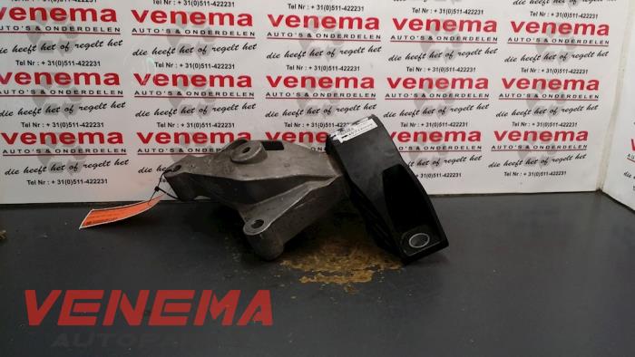 Gebrauchte Motorlager Renault Captur I (2R) 0.9 Energy TCE 12V Preis € 49,99 Margenregelung angeboten von Venema Autoparts