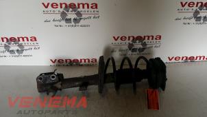 Used Front shock absorber rod, right Renault Clio III (BR/CR) 1.5 dCi 70 Price € 23,99 Margin scheme offered by Venema Autoparts