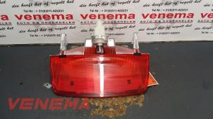 Używane Dodatkowe swiatlo stopu srodek Nissan Micra (K12) 1.2 16V Cena € 15,00 Procedura marży oferowane przez Venema Autoparts