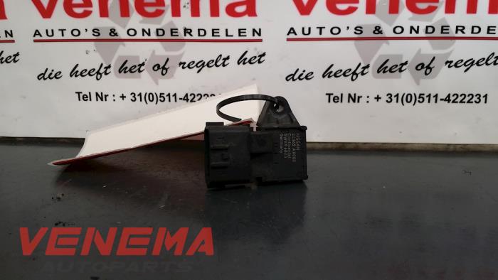 Begagnade MAP-sensor (insugsrör) Nissan Micra (K12) 1.2 16V Pris € 35,00 Marginaltabell erbjuds av Venema Autoparts