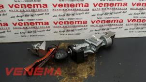 Used Set of cylinder locks (complete) Ford Focus C-Max 1.6 TDCi 16V Euro III Kat. Price € 59,95 Margin scheme offered by Venema Autoparts