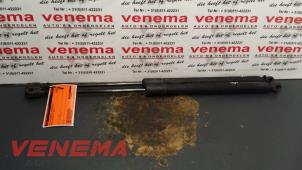 Gebrauchte Set Gasdämpfer Heckklappe Opel Zafira (M75) 1.9 CDTI Preis € 30,00 Margenregelung angeboten von Venema Autoparts