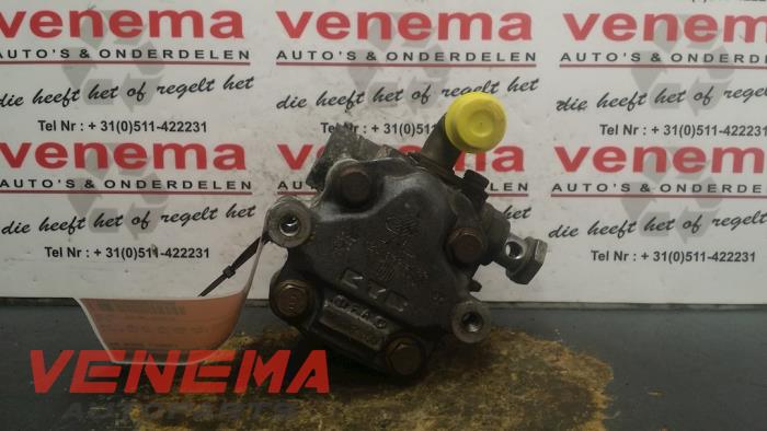Begagnade Servostyrningspump Volkswagen Bora (1J2) 2.0 Pris € 40,00 Marginaltabell erbjuds av Venema Autoparts
