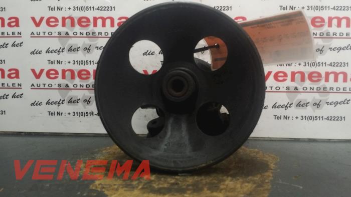 Usagé Pompe de direction Opel Omega B Caravan (21/22/23) 2.0i 16V Prix € 40,00 Règlement à la marge proposé par Venema Autoparts
