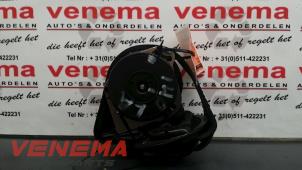 Usagé Ceinture arrière gauche Mini Mini (R56) 1.6 16V Cooper Prix € 30,00 Règlement à la marge proposé par Venema Autoparts