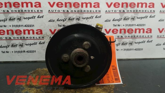 Usagé Pompe de direction Renault Megane (BA) 1.6i ,Easy Prix € 19,99 Règlement à la marge proposé par Venema Autoparts