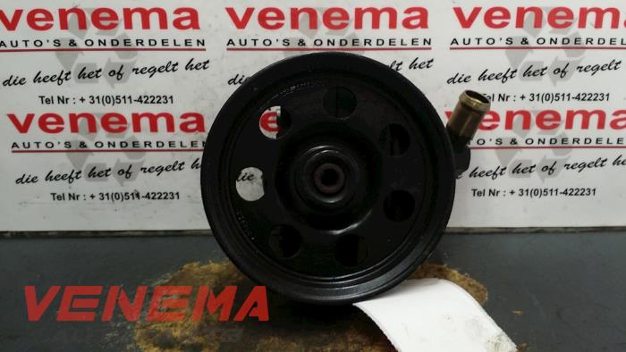 Usagé Pompe de direction Ford Mondeo II 1.6i 16V Prix € 50,00 Règlement à la marge proposé par Venema Autoparts