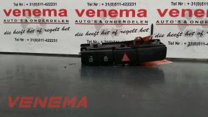 Używane Przelacznik swiatel awaryjnych Opel Insignia Sports Tourer 2.0 CDTI 16V 130 ecoFLEX Cena € 17,00 Procedura marży oferowane przez Venema Autoparts