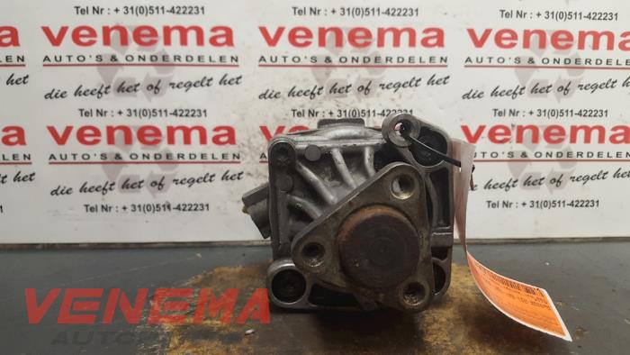 Usagé Pompe de direction BMW 5 serie (E39) 525d 24V Prix € 60,00 Règlement à la marge proposé par Venema Autoparts