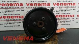 Używane Pompa wspomagania kierownicy BMW 1 serie (E87/87N) 118d 16V Cena € 75,00 Procedura marży oferowane przez Venema Autoparts