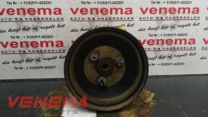 Używane Pompa wspomagania kierownicy Fiat Bravo (182A) 1.4 S,SX 12V Cena € 40,00 Procedura marży oferowane przez Venema Autoparts
