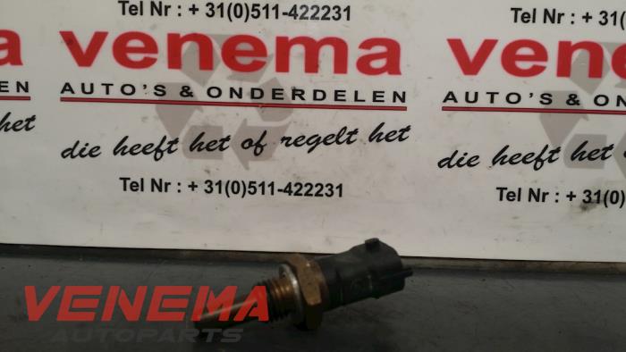 Used Engine temperature sensor Opel Vectra C GTS 2.2 DTI 16V Price € 9,99 Margin scheme offered by Venema Autoparts