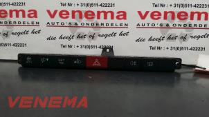 Usados Interruptor de luz de pánico Fiat Panda (312) 1.2 69 Precio € 39,95 Norma de margen ofrecido por Venema Autoparts