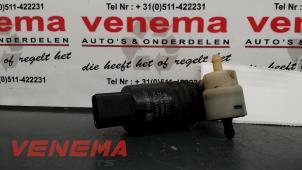 Gebrauchte Scheibensprüherpumpe vorne Opel Insignia Sports Tourer 2.0 CDTI 16V 130 ecoFLEX Preis € 9,99 Margenregelung angeboten von Venema Autoparts
