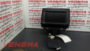 Używane Wyswietlacz nawigacji Renault Trafic New (FL) 2.0 dCi 16V 115 Cena € 79,99 Procedura marży oferowane przez Venema Autoparts