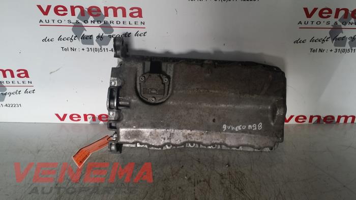 Usagé Couvercle carter Audi A3 (8P1) 1.6 Prix € 24,99 Règlement à la marge proposé par Venema Autoparts