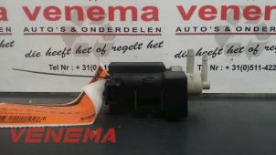 Usagé Clapet de surpression Turbo Opel Combo (Corsa C) 1.7 DI 16V Prix € 19,00 Règlement à la marge proposé par Venema Autoparts