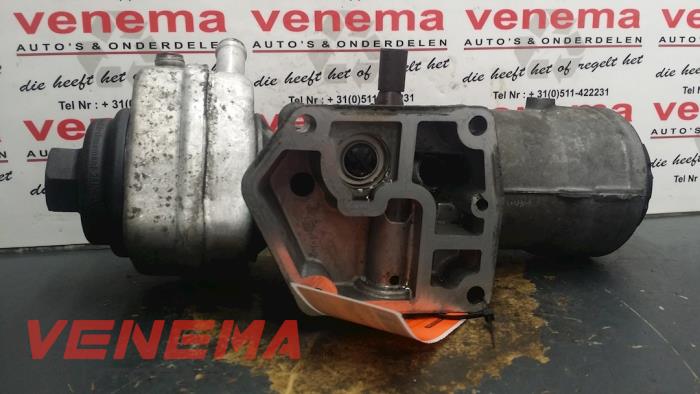 Gebrauchte Ölfiltergehäuse Volkswagen Transporter T5 2.5 TDi Preis € 60,00 Margenregelung angeboten von Venema Autoparts