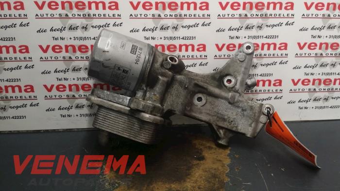 Gebrauchte Ölfiltergehäuse Volkswagen Golf VI Variant (AJ5/1KA) 2.0 TDI 16V Preis € 65,00 Margenregelung angeboten von Venema Autoparts