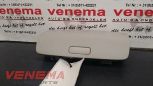 Używane Uchwyt na okulary Volkswagen Jetta III (1K2) 2.0 16V FSI Cena € 10,00 Procedura marży oferowane przez Venema Autoparts