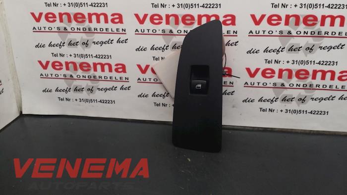 Usados Interruptor de ventanilla eléctrica BMW 1 serie (E87/87N) 116i 1.6 16V Precio € 9,99 Norma de margen ofrecido por Venema Autoparts