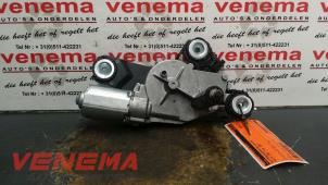 Usados Motor de limpiaparabrisas detrás Volvo V50 (MW) 2.0 D 16V Precio € 9,99 Norma de margen ofrecido por Venema Autoparts
