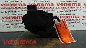 Used Rear door mechanism 4-door, right Volvo V50 (MW) 2.0 D 16V Price € 35,00 Margin scheme offered by Venema Autoparts