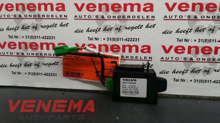 Używane Modul telefoniczny Volvo V50 (MW) 2.0 D 16V Cena € 19,99 Procedura marży oferowane przez Venema Autoparts
