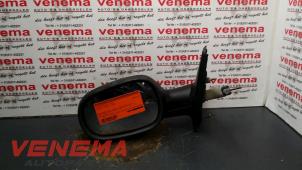 Usagé Rétroviseur extérieur gauche Renault Megane (EA) 1.6i Prix € 15,00 Règlement à la marge proposé par Venema Autoparts