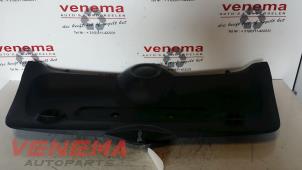 Używane Tapicerka bagaznika Mini Mini (R56) 1.6 16V Cooper Cena € 50,00 Procedura marży oferowane przez Venema Autoparts