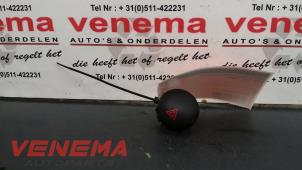 Usagé Bouton de warning Mini Mini (R56) 1.6 16V Cooper Prix € 9,99 Règlement à la marge proposé par Venema Autoparts